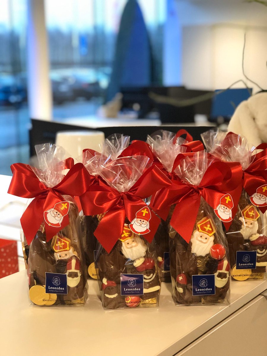 Wie zoet is, krijgt lekkers.. 🙏🍫

Danku Sinterklaasje! 
Op naar een nieuw jaar vol zoets! 

#LNSBE #LNSzorgvooruwict #Sinterklaas #Lekkers