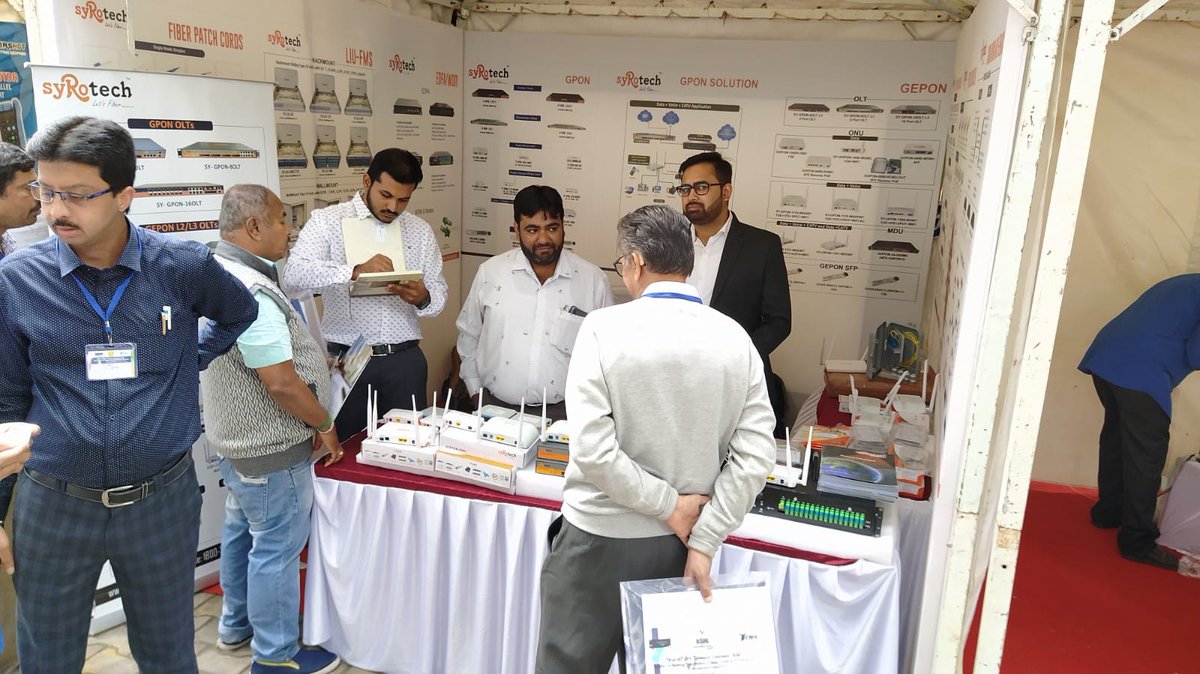 dattadubile's tweet photo. #Bharatfibrebusinessconclave #bengaluru : Seminar on business opportunities &amp; latest trend in FTTH SERVICES 
#BSNL #alphion #Nokia #utstarcom 
#BBNL #pinaacle #syrotech #tema #netlink #star
Moving Towords ULTRA HIGH SPEED INTERNET CONNECTION 
#BSNL_BharatFiber
@BSNLCorporate https://t.co/7YXtunGfxh