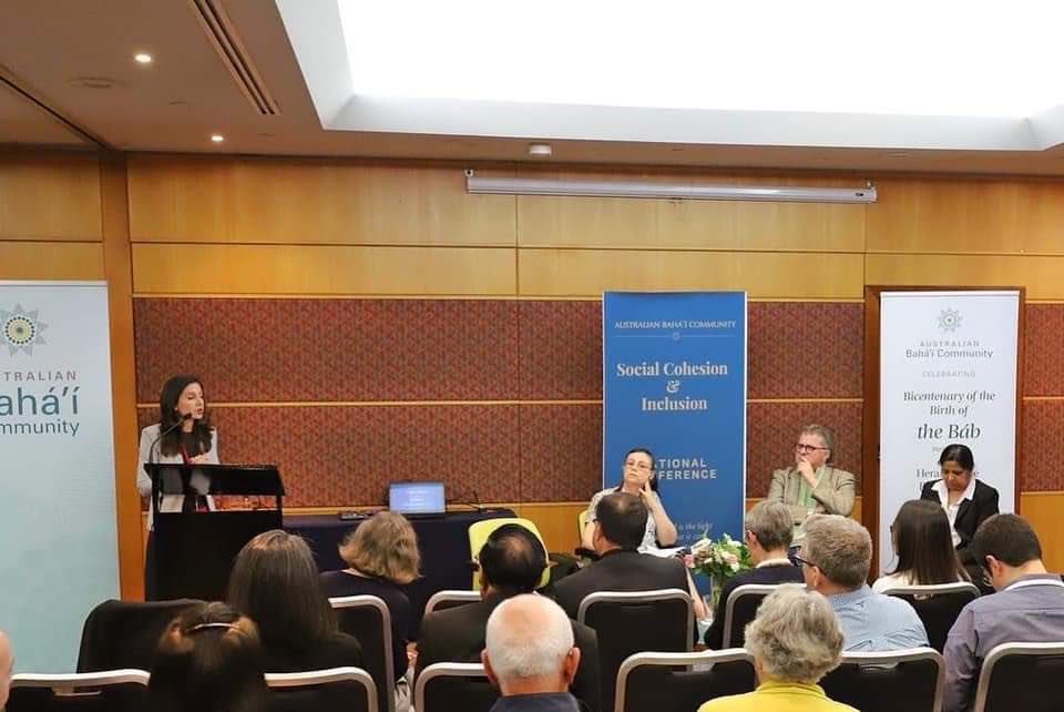 austbahai's tweet photo. #SocialCohesion & #Inclusion Conference Highlight.
Panel exploration examining the #roleofmedia in strengthening Social Cohesion. @venuskhalessi @AttardMon @debien_noel & #UshaRodrigues explored the ways a shared narrative can help to foster greater inclusion #inclusivenarrative https://t.co/nwOpSuB05i