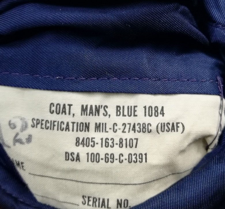 www_ihagun_net's tweet photo. 米軍放出の50~60年代の空軍制服ジャケット。現行のモノと比べてWOOL感が強くて作りも凝ってる。店頭でのみ販売中です。明日明後日は空自祭。今年も1ヵ月きりましたね。

#空軍の制服 #usafjacket  #50年代 #60年代 #那覇基地 #美ら島エアーフェスタ https://t.co/OfzQexI4iN