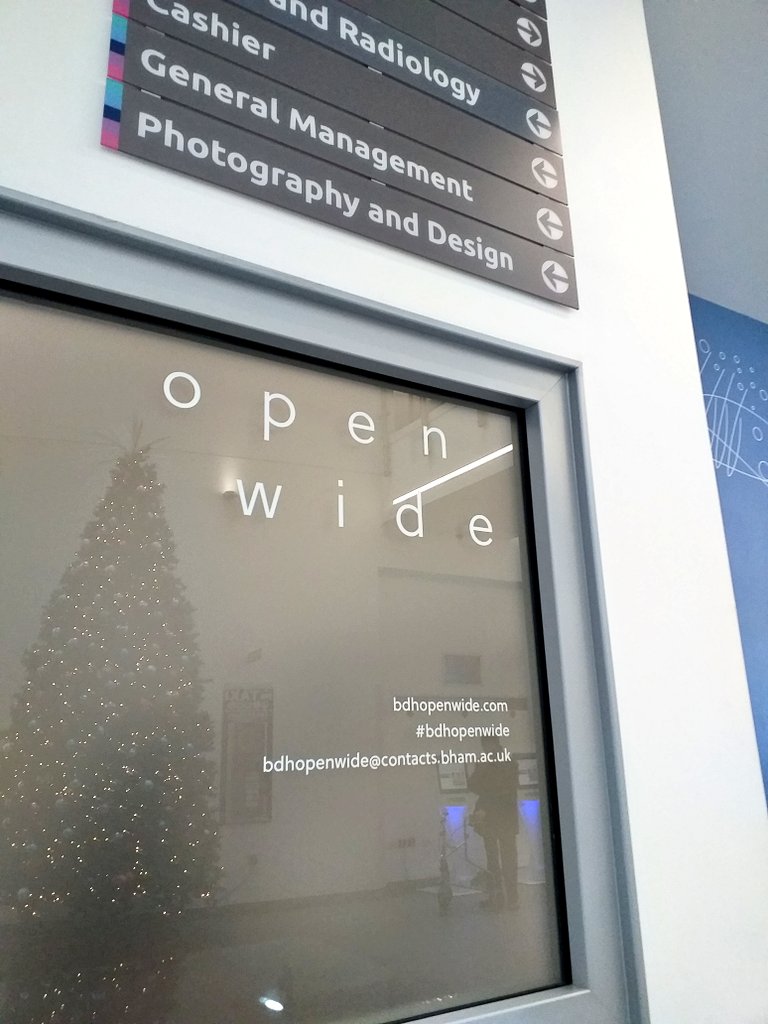 danii_dale's tweet photo. Cautionary tales, self-experimentation and fascinating links between the #BirminghamDentalHospital and the @BirminghamJQ - the #bioart #bdhopenwide exhibition by @AnnaDumitriu captured my fascination for art and medical history perfectly in-between meetings! @unibirm_MDS 🦷🥼💭🖤 https://t.co/UHmh8i4PAr