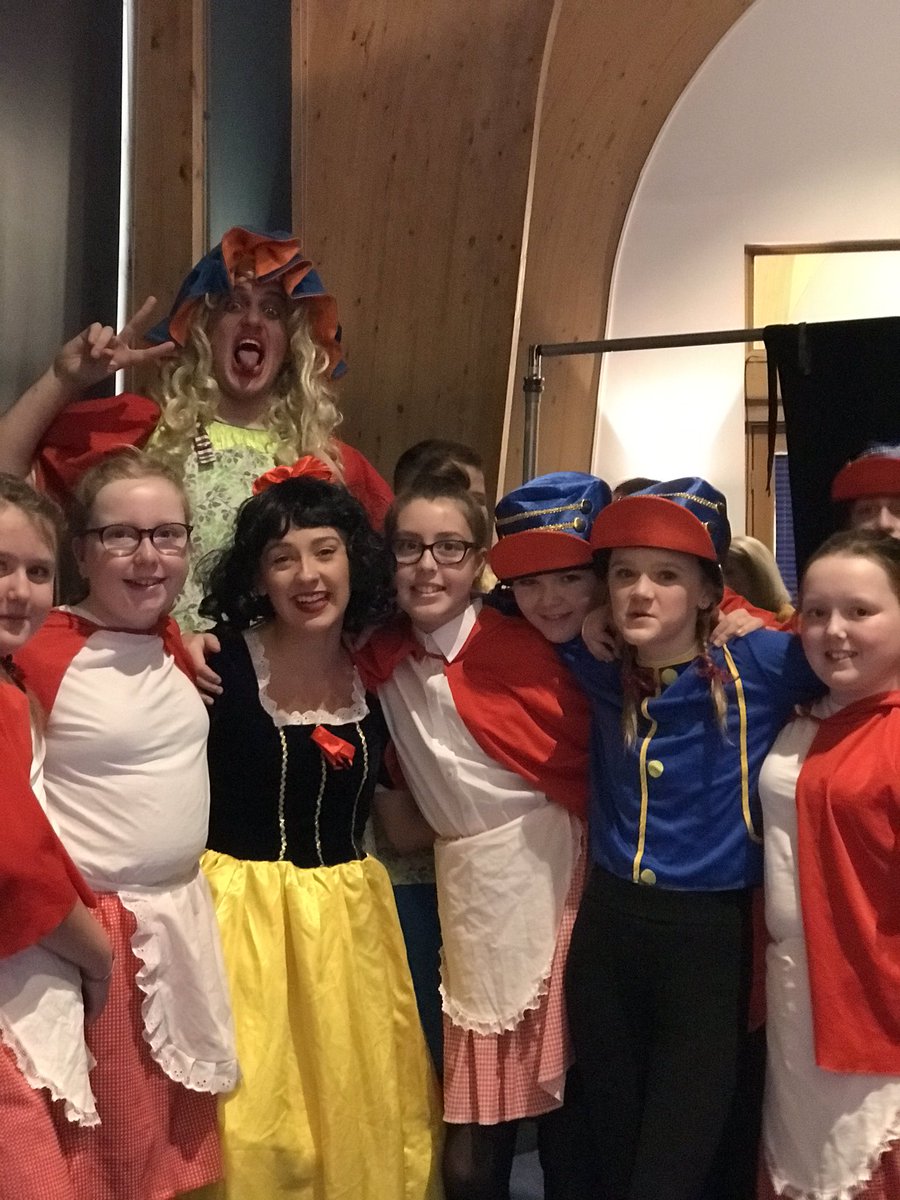 carrickcentre's tweet photo. What a night! Pupils from Gardenrose &amp; Cairn Primary, as wells as Carrick Academy brought Panto to MAYBOLE and we loved it @carrickcentre  @CairnPS @GardenrosePS @Carrick_Academy #NCCBC #panto #GAB #Moxie https://t.co/kCwJZ9rzI2