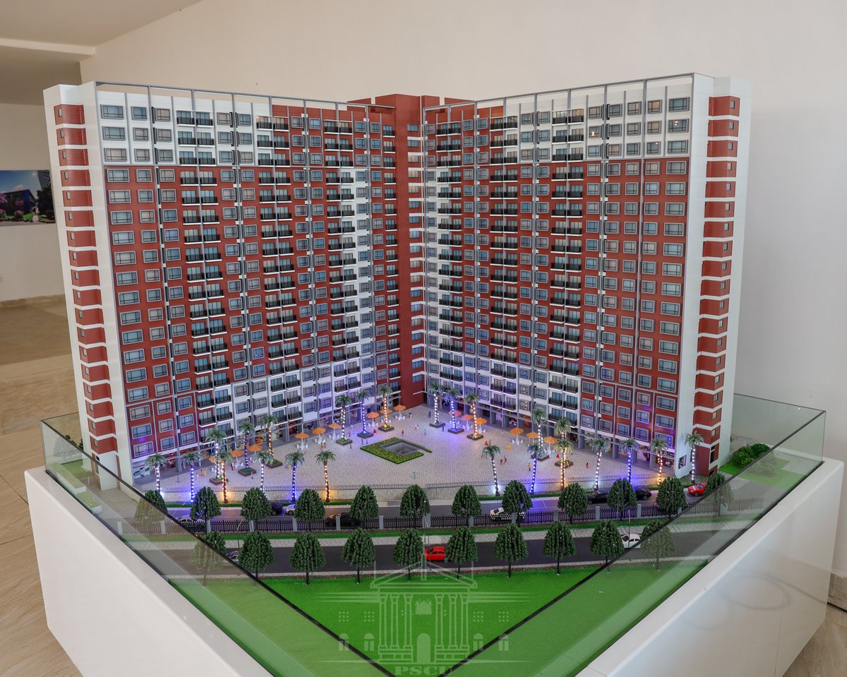 StateHouseKenya's tweet photo. President Uhuru Kenyatta is in Lukenya, Machakos County to preside over the groundbreaking ceremony for the construction of 8,888 housing units under the  Government’s affordable housing program of the #Big4Agenda | #AffordableHousingKE  @JamesMacharia_ @PSCharlesHinga https://t.co/pS1G5s3GSg