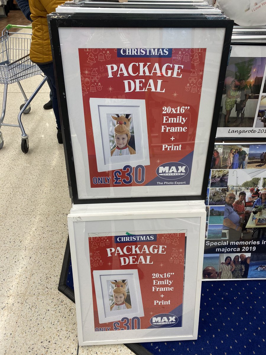 GHomfray's tweet photo. Happy Friday and Ollie elf working hard as usual yesterday loving the build up with all these fantastic offers max spielmann Asda darlaston is the place to be!!! https://t.co/LQHBAJWCtm