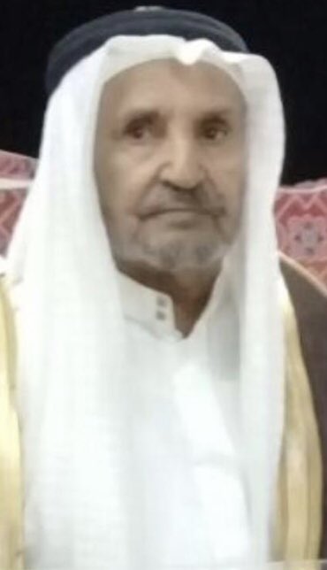 :
صلى العشاء في المسجد جماعة وتسنن وفِي السجدة الاخيرة عانقة روحه باريها
خاتمة طيبة ان شاء الله.
...........
:
:
يالله ياللي ختمت لخالي بسجده
...... ان تجعل الخلد بعد الموت منزاله

ياخال ياللي عليك الكبد منبجده
....  ليتك تشوف الحزين  اللي فقد خاله
: