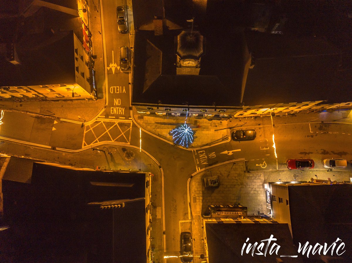 insta_mavic's tweet photo. Good morning #NewRoss, it's starting to look a lot like #Christmas! https://t.co/gfagCpTdIe