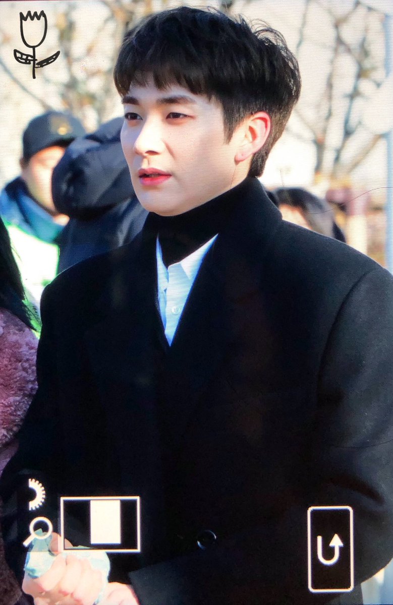 그해 봄, 꽃이 피었다 🦋 tweet media