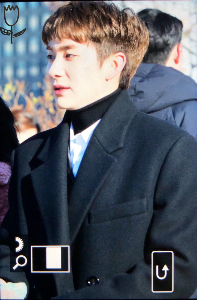그해 봄, 꽃이 피었다 🦋 tweet media