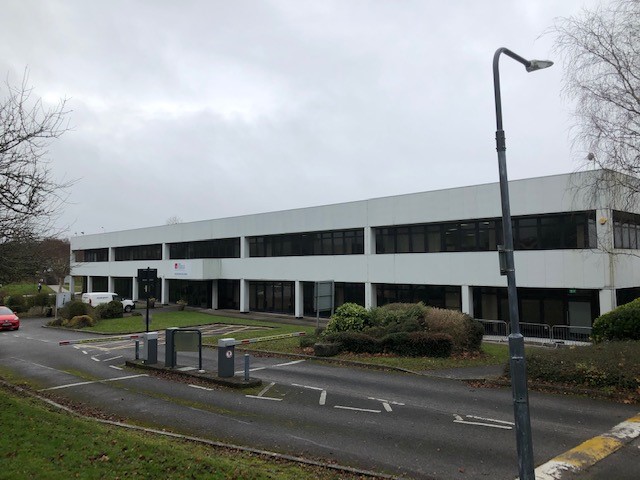 VevoxAlan's tweet photo. Great fun to visit with TEL staff at @CIT_ie (Cork Institute of Technology) yesterday and share our #TurningPoint student polling solutions. Thanks go to Gearóid O'Suilleabhain #EngageAllLearners for making the arrangements and revisiting our misspent youth - see ZX Spectrum! https://t.co/puACx9Jr1K