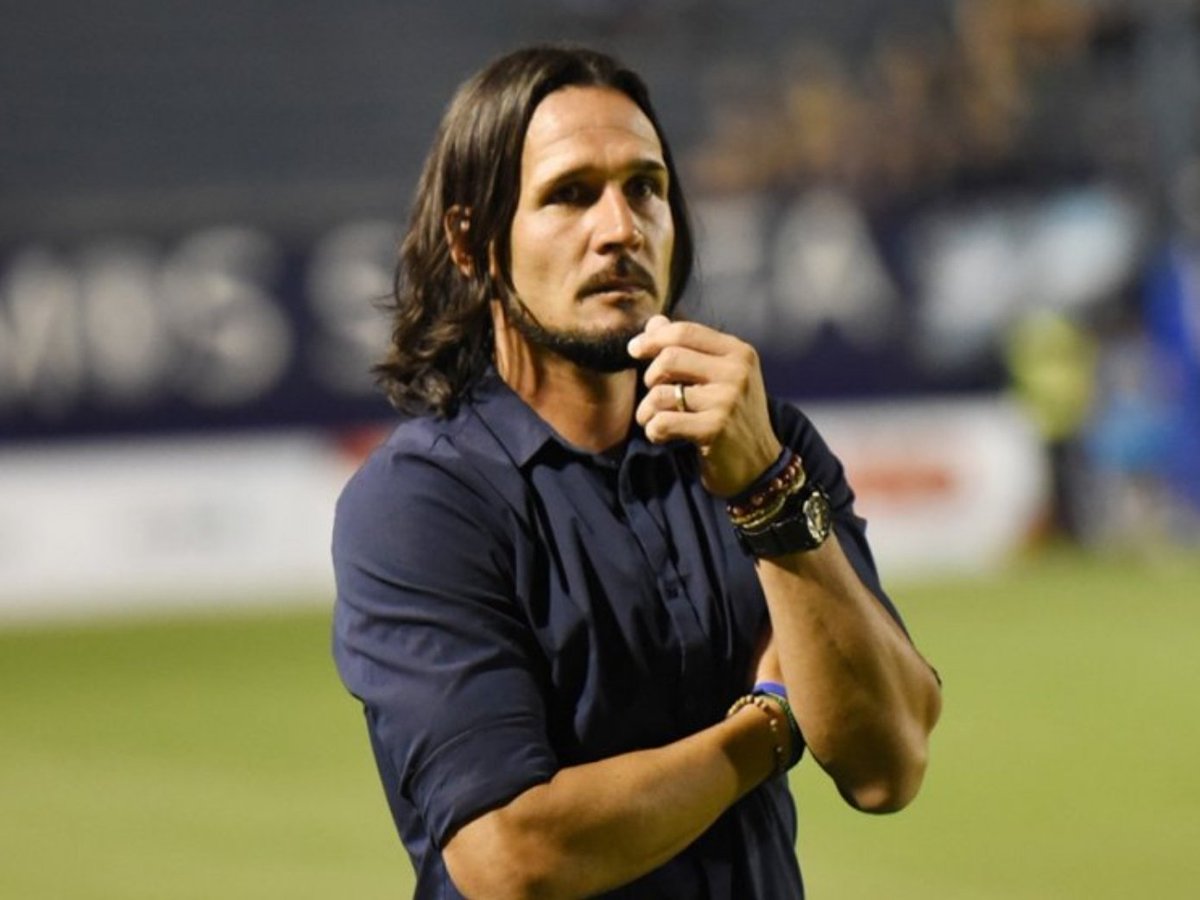 ⚽️⚽️Hemos hablado largo y tendido con Don Martín Astudillo.
#Alaves

Estrellas invitadas: Javi Moreno, David Aganzo y Asun Gorospe...

Si te lo perdiste... o lo quieres volver a escuchar ⬇️⬇️⬇️

ivoox.com/45135173