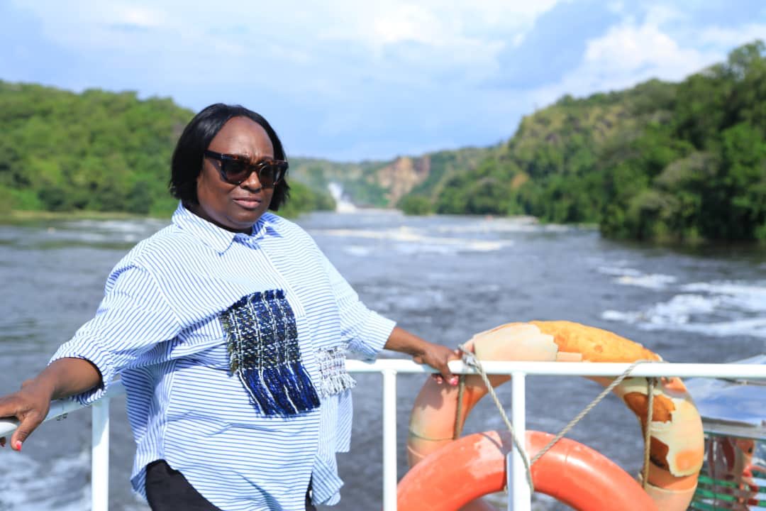 Watched Girl’s Trip movie? The guy who melted Jada Pinkett on the trip? Well his biological mum @iamkoshiemills, a shrewd media strategist and Hollywood executive is having a blast in Uganda’s national parks. 
#BackToTheSourceTours #VisitUganda #TulambuleUganda @newvisionwire