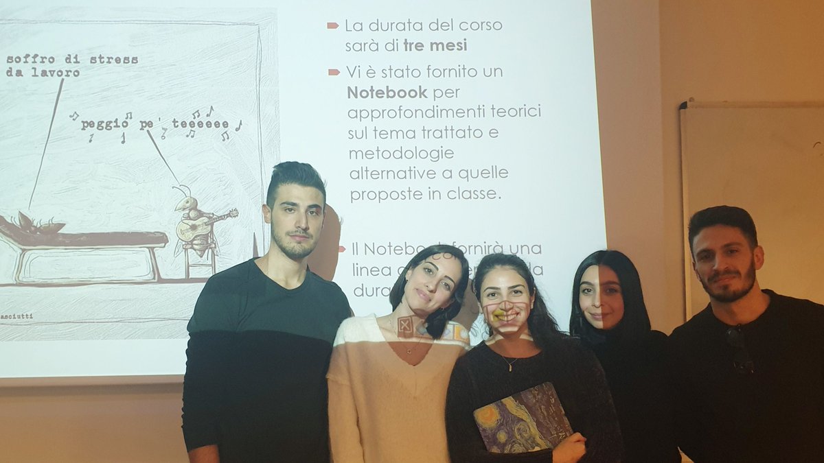 apreso4research's tweet photo. @apreso4research Stress lavoro-correlato? Prevenzione e gestione. Complimenti al gruppo per l'esposizione! 🙂 @andre4ceschi https://t.co/VGmQBTQTqa