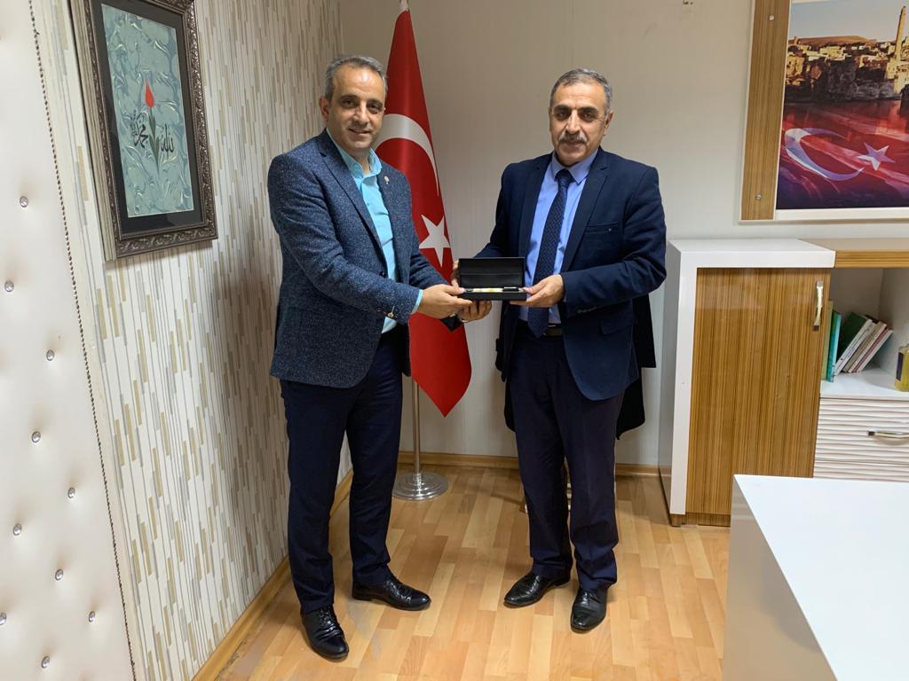 GSB_Batman's tweet photo. Özperk’e Milli Ziyaret https://t.co/l5gZflJV3M @kasapoglu @hamzayerlikaya @sinanaksu @farukozcelikgsb @mehbaykan @kamuranozden @safi_ozperk @Ruz_i_gar @burak_eren_ghsi https://t.co/OYbkHocrTc