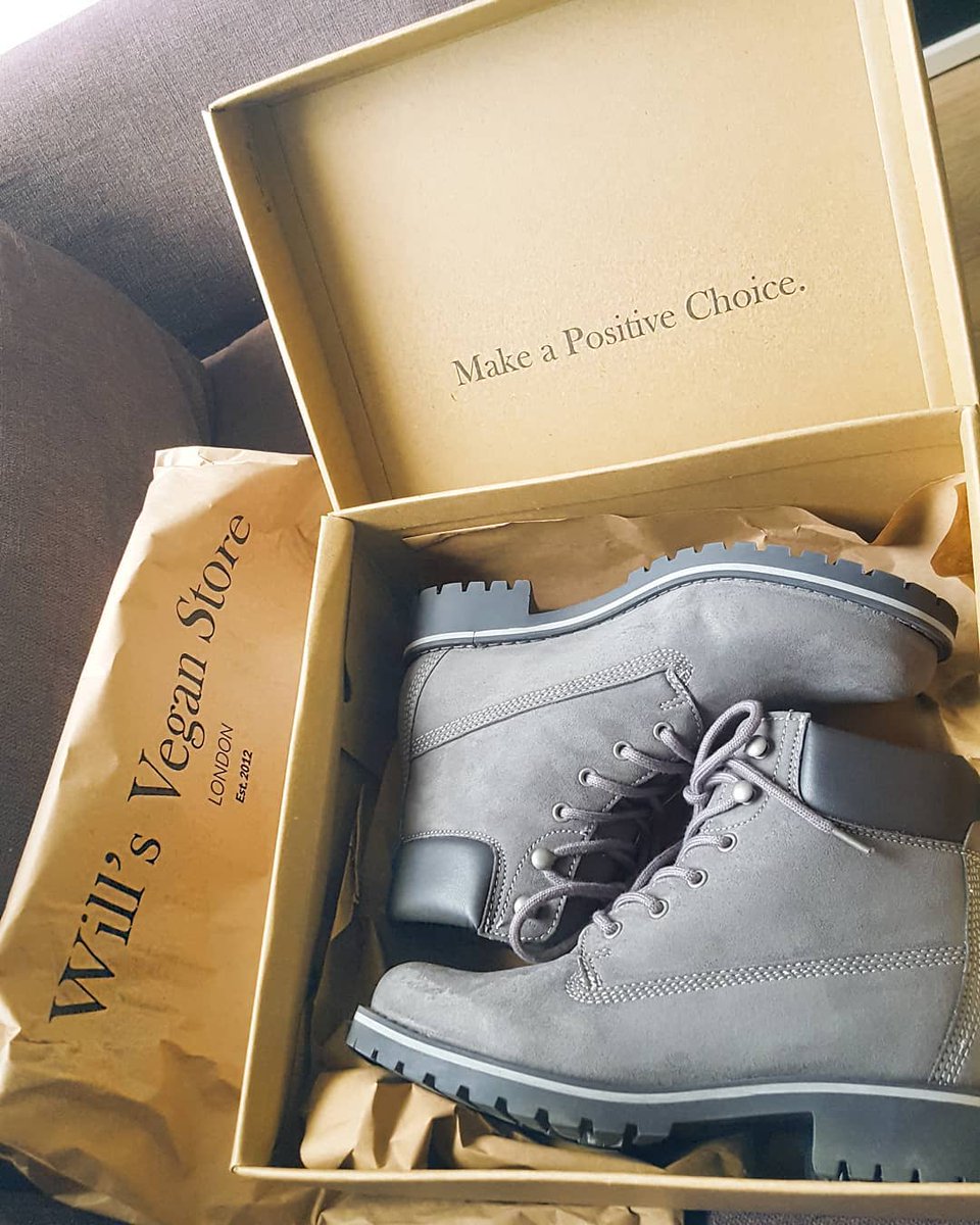 WillsVeganStore's tweet photo. >>So in love with my new boots from @willsveganstore #MakeAPositiveChoice ♻️💚🐾🌏<<
@nikkicola__
Click here to see our Dock Boots https://t.co/cGzskZl4CC
#veganboots https://t.co/fSZpBqgPWk