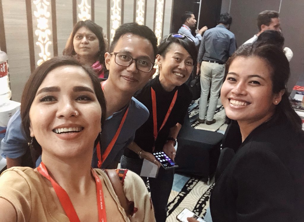 HossainiFatimah's tweet photo. _ Back from Bali, had an incredible and amazing trip, meeting and learning from wonderful journalists, artists, and activists from 16 countries in Asia during #AMC2019.
Thank you @ICRC.
@natashya_g / @SaharHGhazi / @PKrzysiekICRC / @AlecsOngcal https://t.co/Js5xKCLt5Z