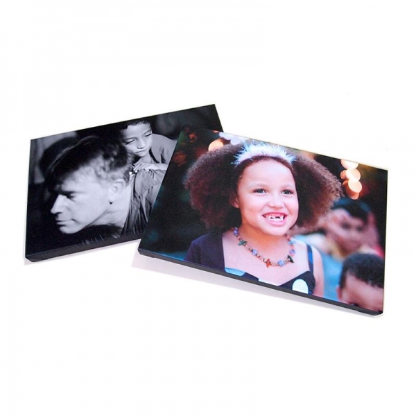 Posa la foto que vulguis en un llenç de manera ràpida i senzilla gràcies a Gràfic Centre de l'<a href="/EixFortPienc/">Eix Fort Pienc</a>. Diposen de desenes de mides, des d'un fotollenç de 20x20cm a un quadre gran de 135x135cm.

Més informació 👇👇
ow.ly/jIvZ50xroQd