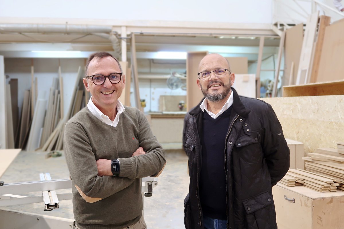 😃🙌Entrevistamos a los fundadores de <a href="/Studio17_Retail/">STUDIO 17</a> sobre la evolución del #InteriorismoComercial en #España en los últimos 30 años. 👉bit.ly/2Ppa31w