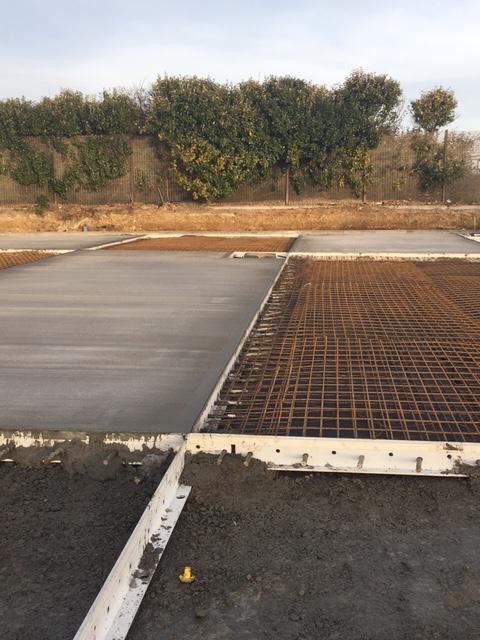 kformco's tweet photo. Kform screed rails being used on Hobson Porter project in Hornsea. Slab is 175mm - using  K135 plus one extension riser; speeding up the process on site, due to no stripping out of Formwork. Miller Concrete Flooring are the contractor working on behalf of Hobson Porter. https://t.co/sNrLchRv64