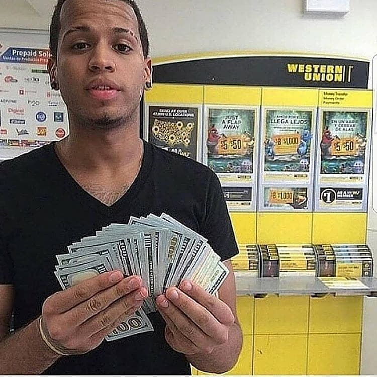 ForexLoen's tweet photo. R2000 makes R20 000
R3000 makes R30 000
R4000 makes R40 000
R5000 makes R50 000
R6000 makes R60 000
R7000 makes R70 000
R8000 makes R80 000
R9000 makes R90 000
R10 000 makes R100 00 https://t.co/bZ0gq7hTv1
