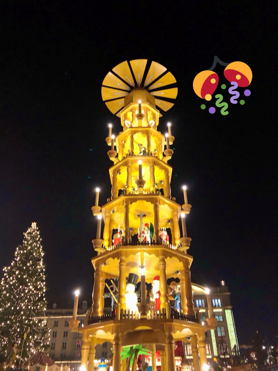 fachpack's tweet photo. Der #Nikolaus 🎅war in #Dresden! 🤩Gespannt auf einen interessanten zweiten Tag auf der @dviVerpackung #Verpackungstagung #FachPack #umweltgerecht #wildcorn #lindt https://t.co/knlTeuQ779
