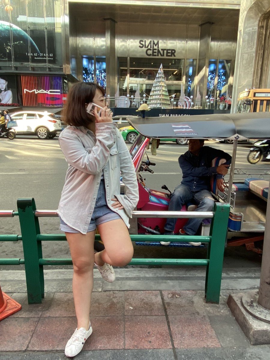 hanjeje097's tweet image. 狂粉會做的事（？）
What a crazy fan will do but the legs not long enough 😆😆
#TaeDarvid 
#เต้ติสชีวิตโลเทค
#superboyprojectweek10