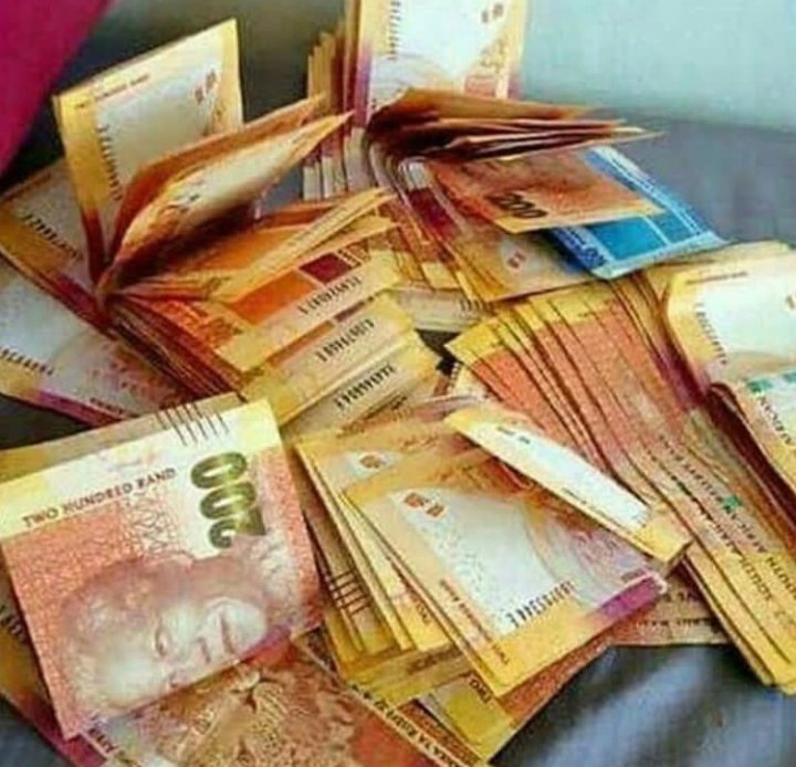 ForexLoen's tweet photo. R2000 makes R20 000
R3000 makes R30 000
R4000 makes R40 000
R5000 makes R50 000
R6000 makes R60 000
R7000 makes R70 000
R8000 makes R80 000
R9000 makes R90 000
R10 000 makes R100 00 https://t.co/ryvp97RpcG