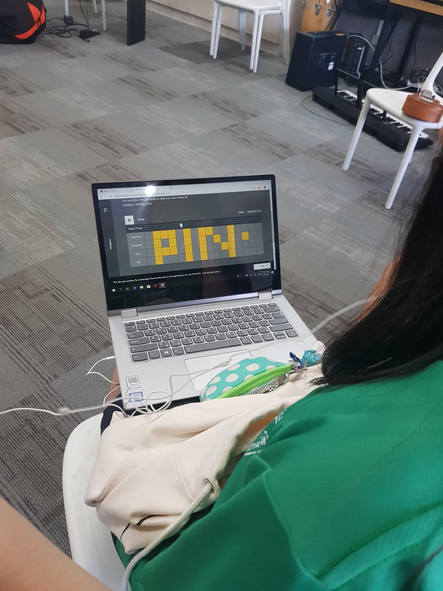 S107Music's tweet photo. Yr 8s thinking well outside the box with this @Ableton beat maker - forget making a groove, how much rhythm does your name have?? Love it... #S107Music #TeamS107 #S107CreativeArts https://t.co/jNeYQvSts5