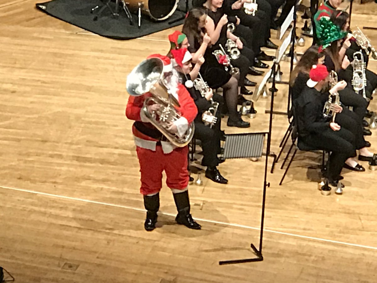 HO HO YES it’s the magnificent ⁦<a href="/RWCMD/">Royal Welsh College of Music & Drama</a>⁩ Brass Band ⁦<a href="/stdavidshall/">St David's Hall</a>⁩ conducted by ⁦<a href="/BobChilds1/">Dr Robert Childs</a>⁩