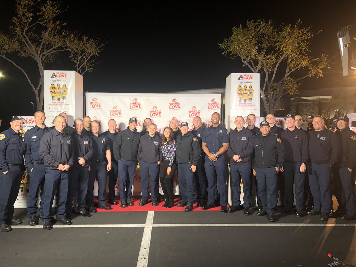 ontariofd's tweet photo. The early morning crew at #MathisBrothers for #StuffTheBus! We will be here all day collecting toys, stop by and say hello! https://t.co/YUH5ozoJoQ