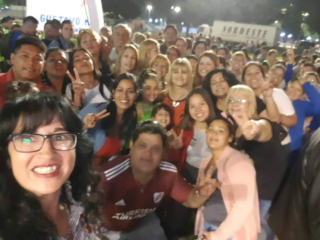 mfonsecachaco's tweet photo. ➡️ Un gran encuentro donde se renuevan las #esperanzas para seguir adelante ❗ https://t.co/B0sO5FdxLl