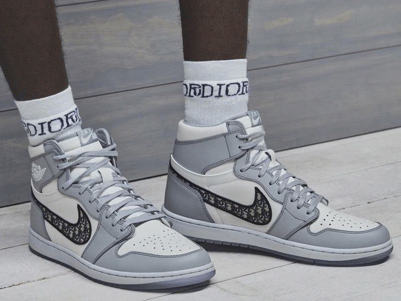 InfoNeomag's tweet photo. #diorjordan will arrive in 2020!
https://t.co/LPsJw5rW3L

#DiorMenFall #DiorMiami #Dior #nikebasketball @Nike @Dior #Jordan https://t.co/b7JTDbifxq