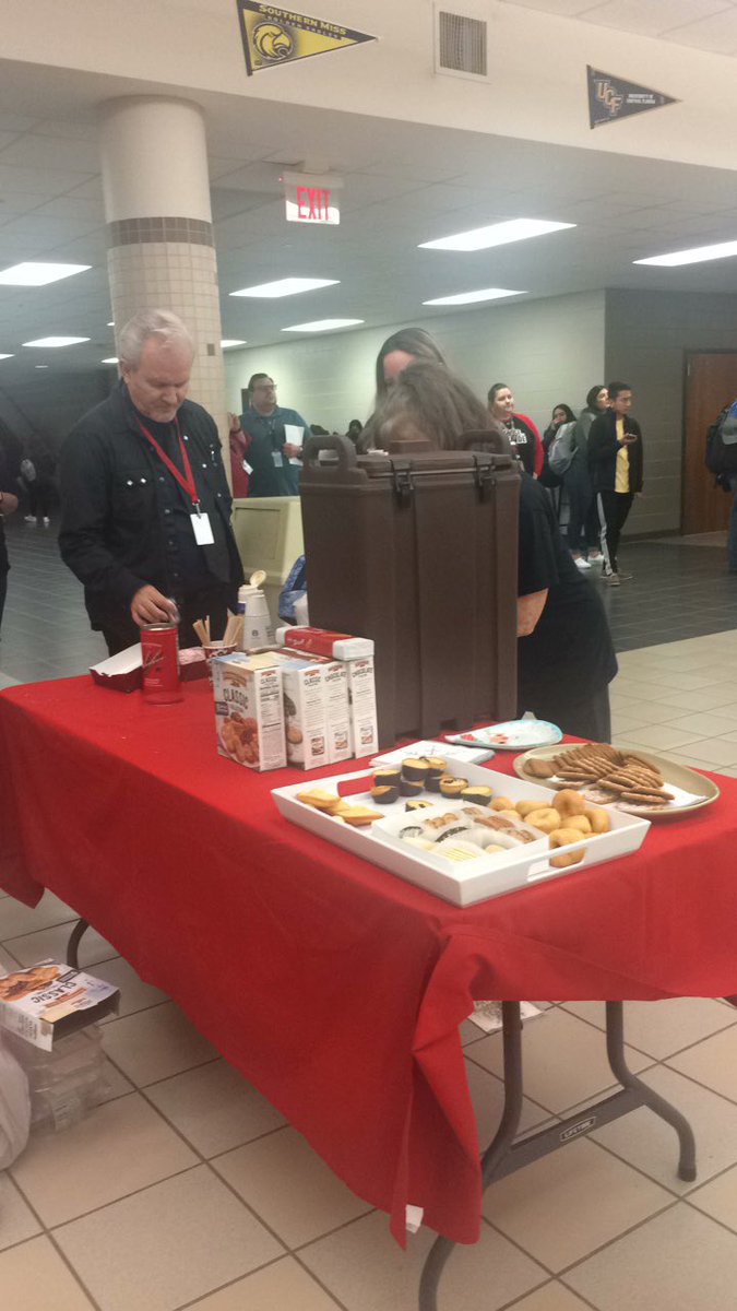TitanMediaInd's tweet photo. Starbucks and Target supply treats for teachers Friday morning https://t.co/MiBLnf01IU