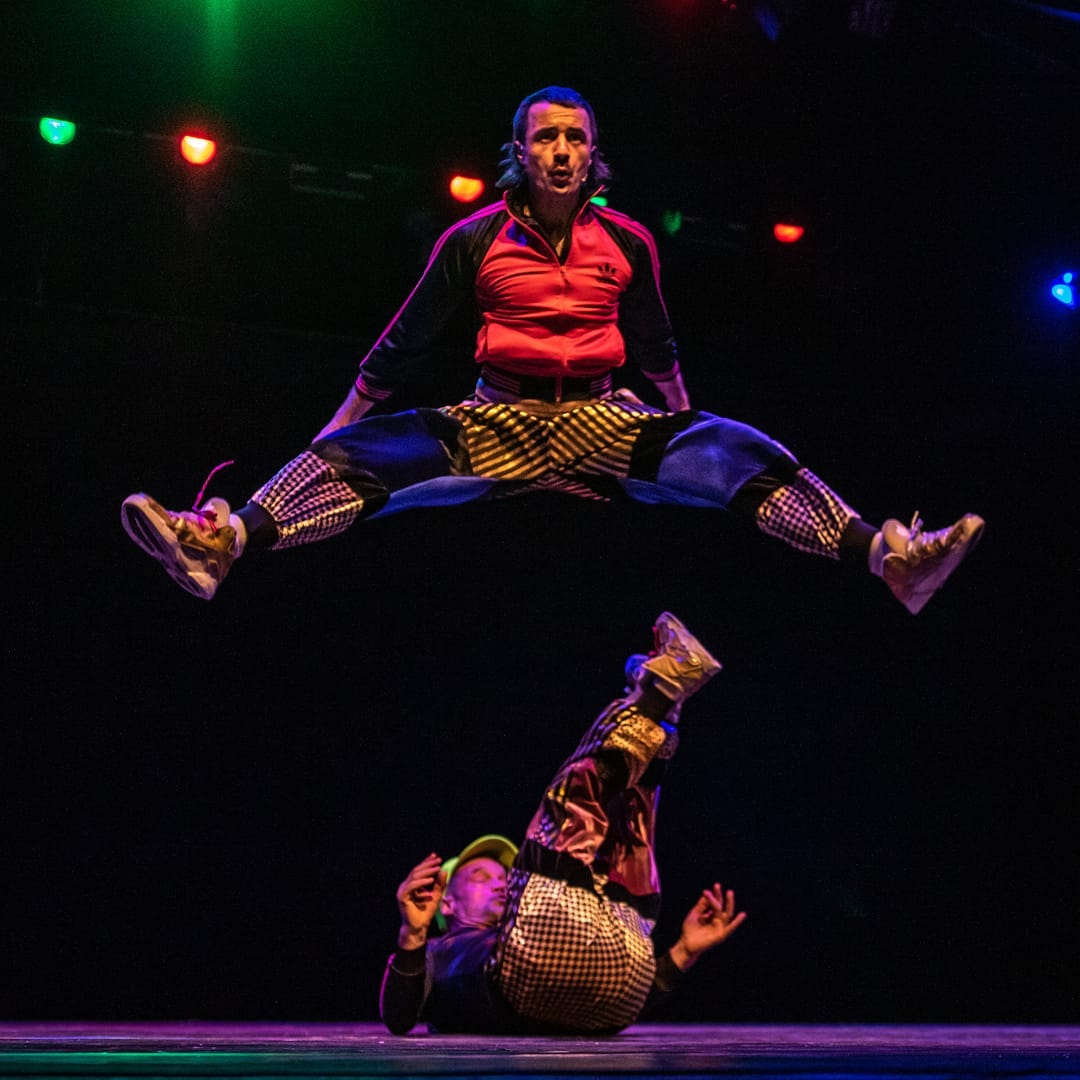 LordsofStrut's tweet photo. These two bad boys and their totally off the charts and brilliant show CHAMPIONS OF DANCE
2 shows only @projectarts
Dec 13+14
https://t.co/HvL1XB8j98
Co written/produced by @nationallampoon
@outlawmgmt #funnyfunny #itsaplay #naked #acrobatics #dance
📸 @paulwoodsperrylane https://t.co/D7XWmT2opj