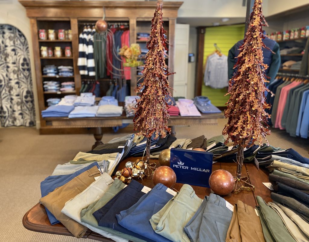 BoardroomGA's tweet photo. Boardroom is all dressed up for the holidays! From classic suits to casual outerwear; from needlepoint goods to stellar socks; shop FOR HIM at #boardroomclothingco #forhim #mensclothing #holidaygiving #petermillar #smathersandbranson #duckhead #stantt #daviddonahue #bestdressed https://t.co/nJfizBEV00