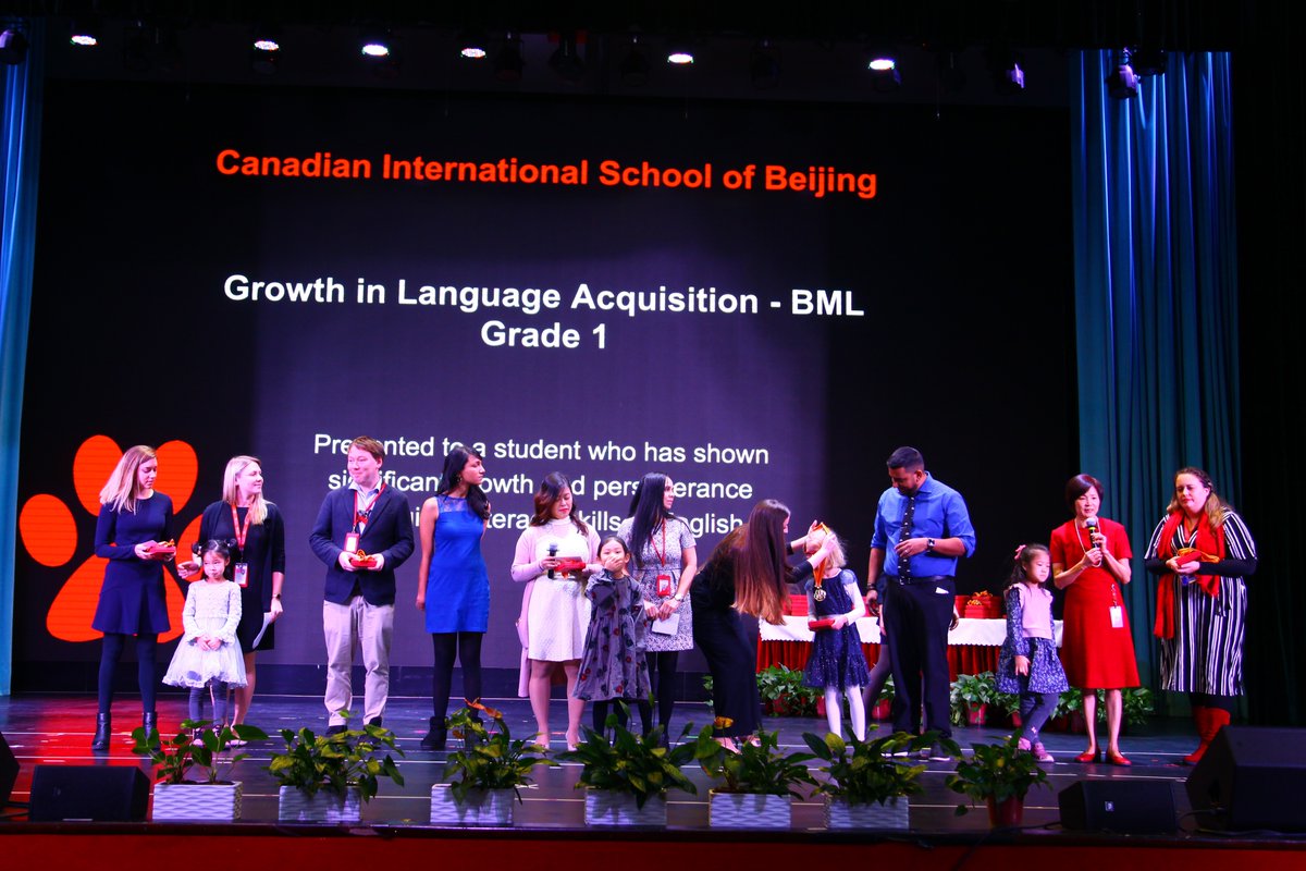 PaulaSanchez_RT's tweet image. A proud moment for students, teachers and parents this morning @CISBeijing as we honored the hard work and achievements of our G1-5 Ss. So much courage, perseverance and growth to celebrate in the language acquisition of our bi/multilingual learners. #strengthnotdeficit #BML 🙌🌎