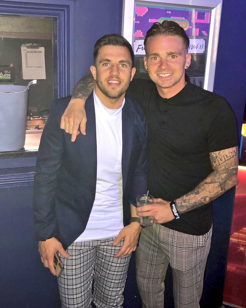 KBallBoxing's tweet photo. @LiamRondog happy birthday youth! Big 30. https://t.co/EKDsohKj3H
