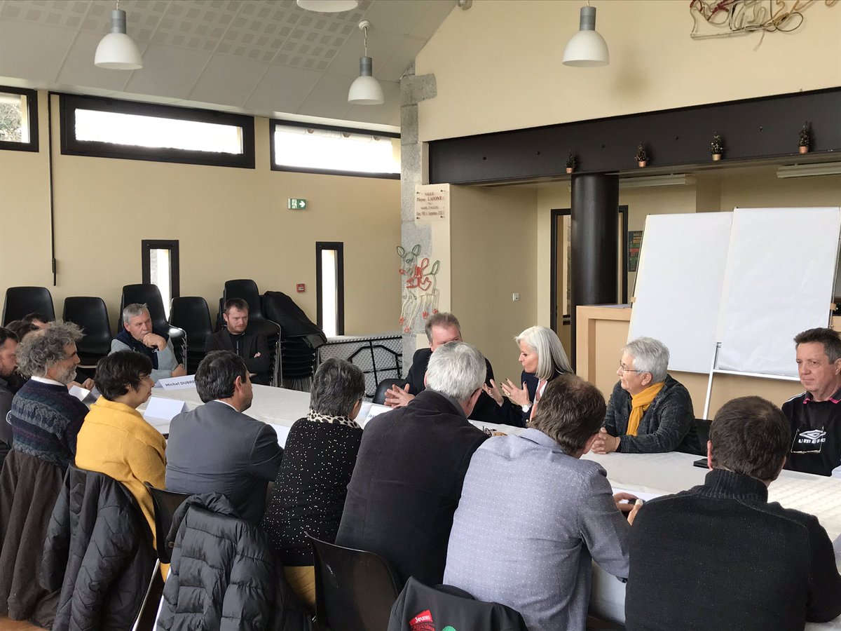Rencontre avec Madame l’ambassadrice du Canada à Aulon en présence des représentants du monde de l’élevage et du Député de la Creuse.