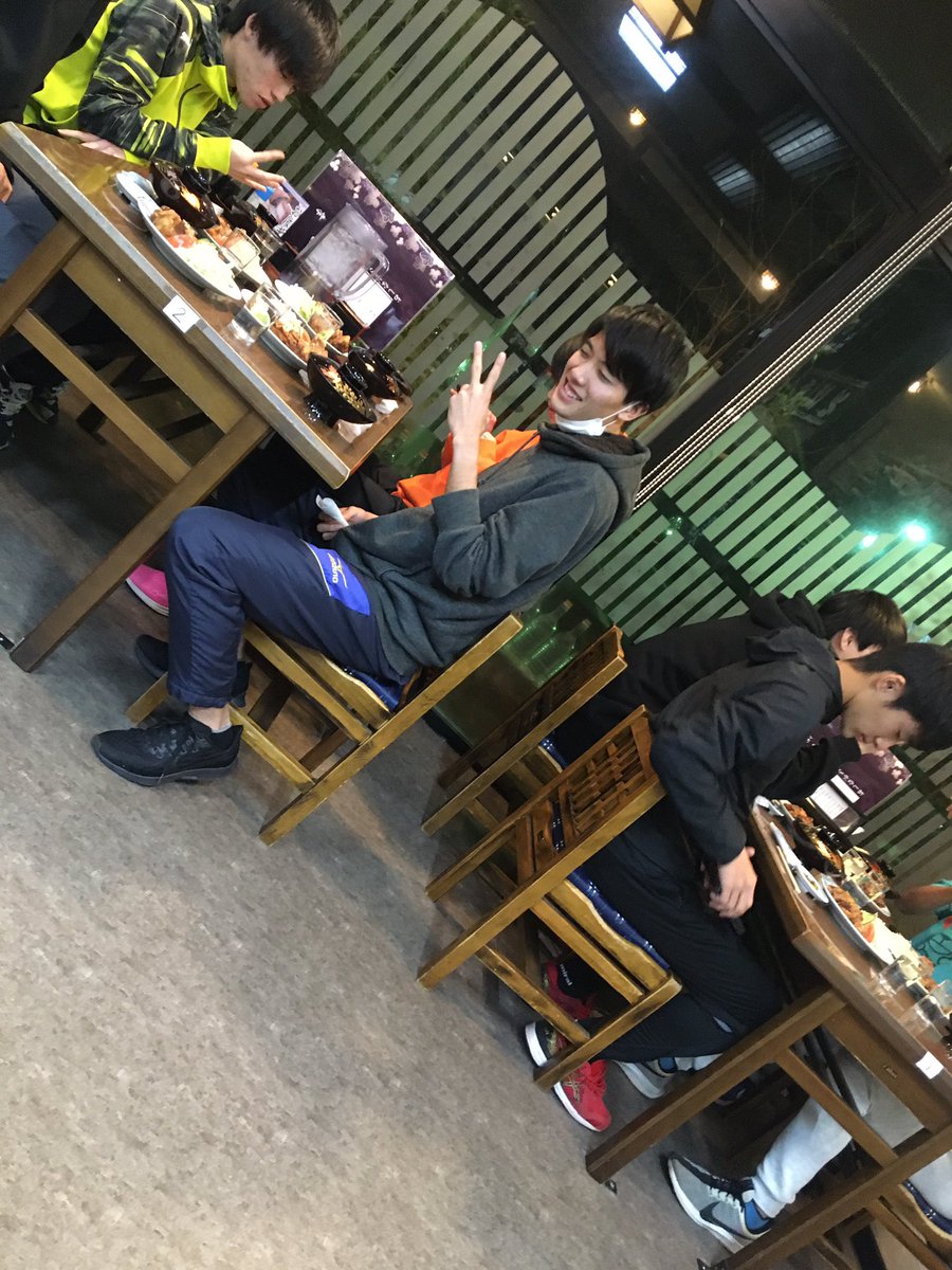 DAIICHIUNIV's tweet photo. 夕食風景です‼️
明日はいよいよ島原学生駅伝🎽
#第一工大
＃九州学生駅伝
#島原駅伝 https://t.co/fJkn65LpJ9