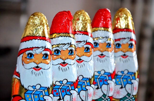MeerZeit's tweet photo. Einen schönen #Nikolaus wünschen wir Euch! Was hattet Ihr denn heute Schönes im Stiefel, gibt es vielleicht sogar Bilder? :-) Der Nikolaus kommt heute um 18 Uhr noch zur MeerBühne nach #Großenbrode! Wer ein Gedicht aufsagen oder ein Lied singen kann, bekommt etwas geschenkt! https://t.co/NxlHu28HmL