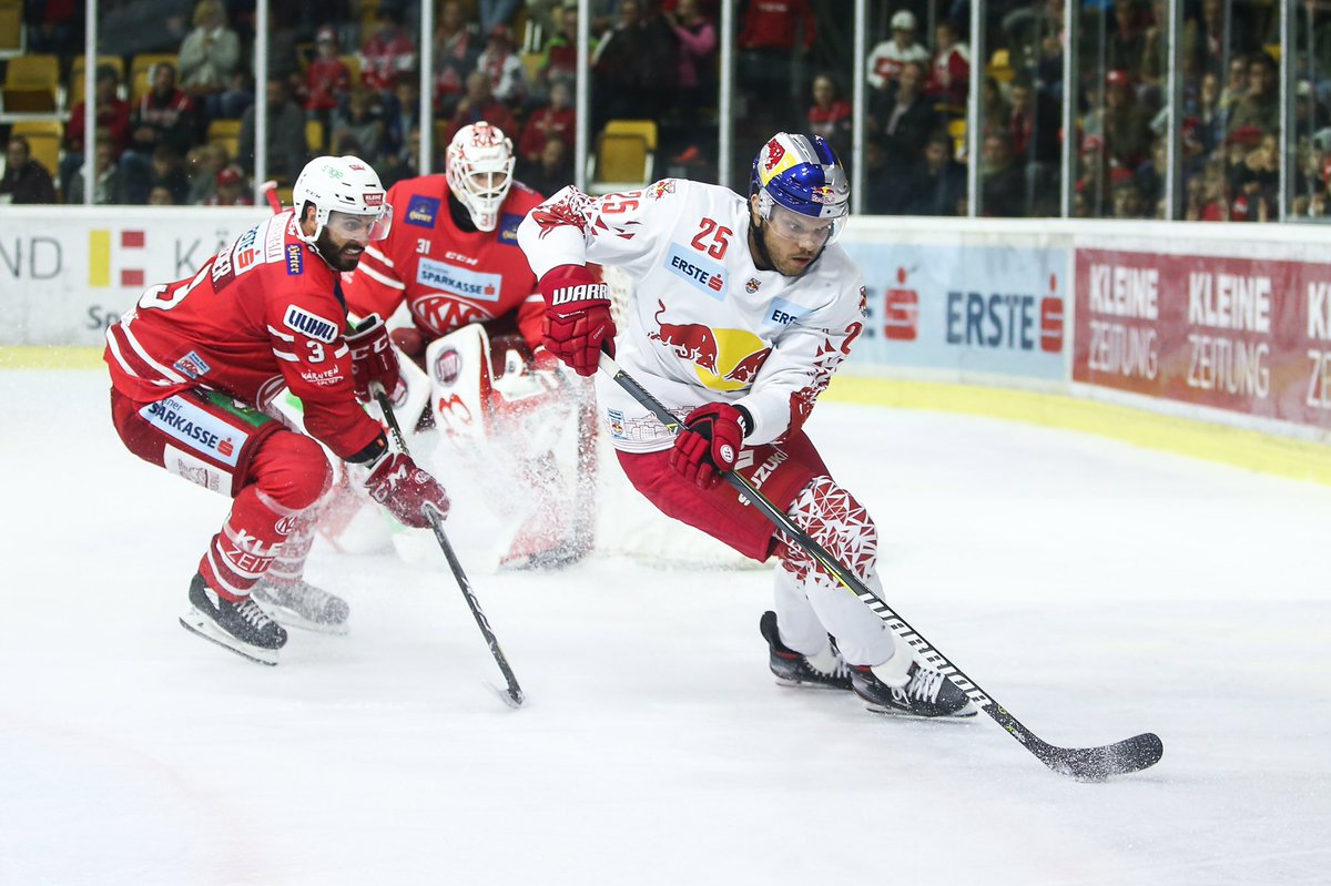 klz_eiskaltblog's tweet photo. Jubeln wollen heute wieder die Bullen aus Salzburg...☝🏻 Kann sich der @ecrbs für die Heimniederlage gegen den @EC_KAC revanchieren❓🤔 #Heimspiel #Eiskalt #HinterDerBande https://t.co/wTbbEMetoR