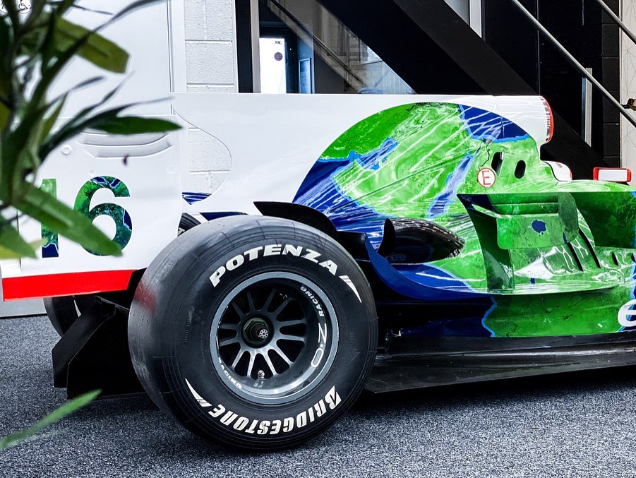Replica of the iconic earth dreams livery Honda RA108 F1 driven by Jenson Button the year before his world championship🏆
•
A car remembered for highlighting both the environmental efforts of the sport &amp; the manufacturer to lower emissions whilst pushing performance on track 🌍