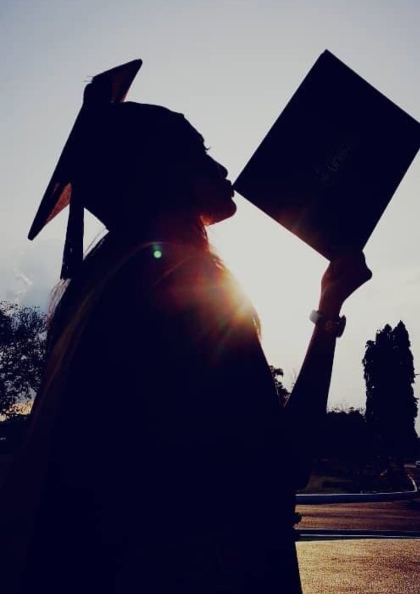 RabiaAfzalRana5's tweet photo. Alhumdulilah 👩🎓🎓💟
Class of 17 ✌️❇️
#SUconvocation19 https://t.co/Z6E5ciwLU7