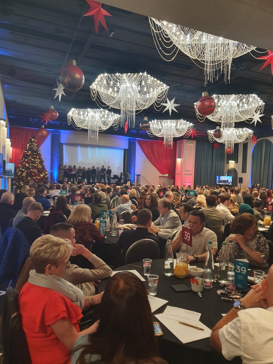 vicky_g33's tweet photo. Spending the day at the annual staff conference #whoop and I'm facilitating THE BEST table in the room #table47 #GPHG10thBirthday https://t.co/d1wqllQiVR