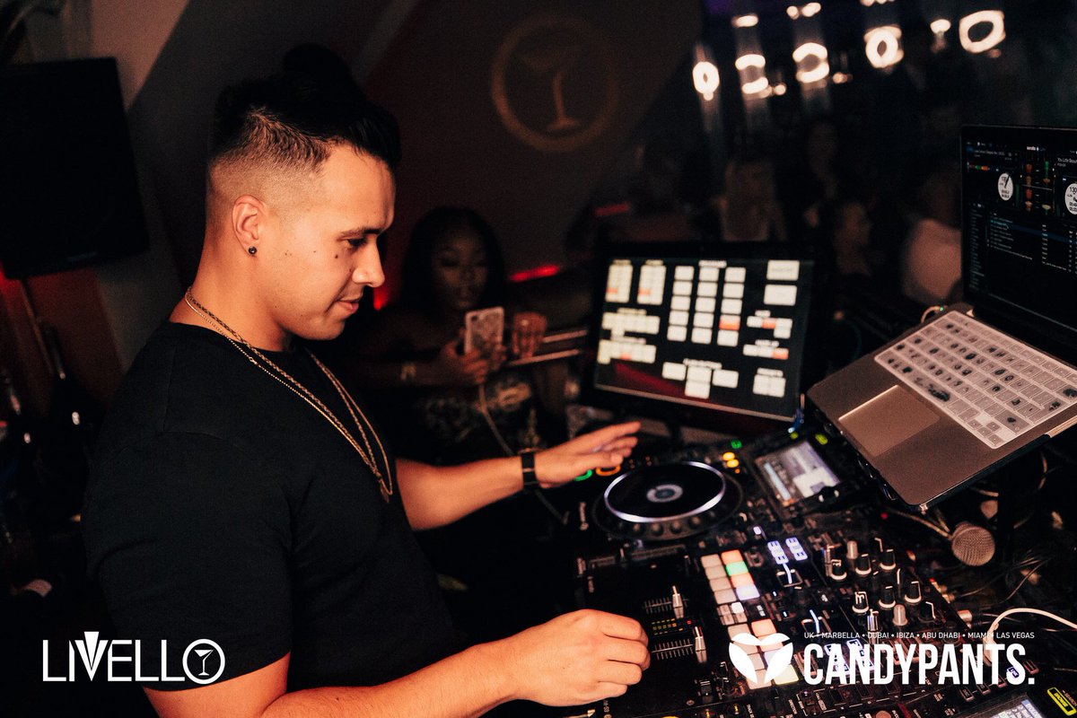 CandypantsNewc's tweet photo. 💥 CANDYPANTS COMPETITION 💥

WIN a VIP TABLE Tonight!

RT &amp; Follow us for your chance to WIN...
1 x VIP Table 💃🏼
1 x Bottle Vodka 🍸
10 x Free / VIP Entries 💰🔐

WINNER ANNOUNCED 9:00PM ⏰ https://t.co/VLUMN62ndz