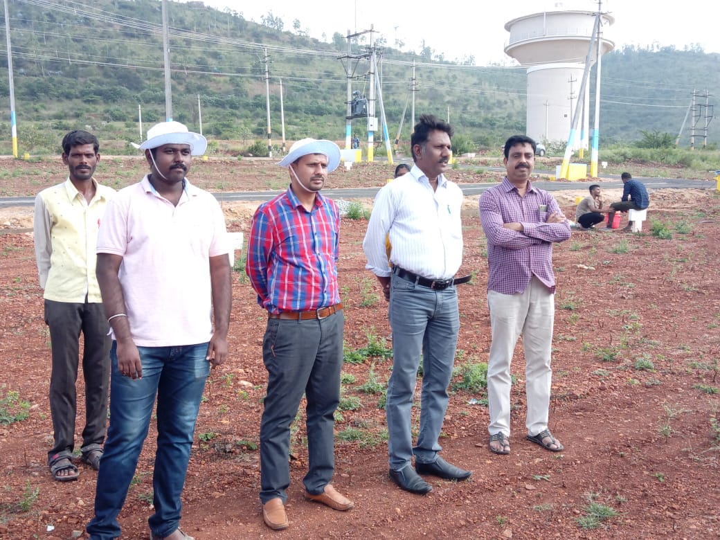 ChitradurgaGpt's tweet photo. 2019-20 Final year civil dept students survey camp being held at jogimatti chitradurga https://t.co/VM22dTKvPg