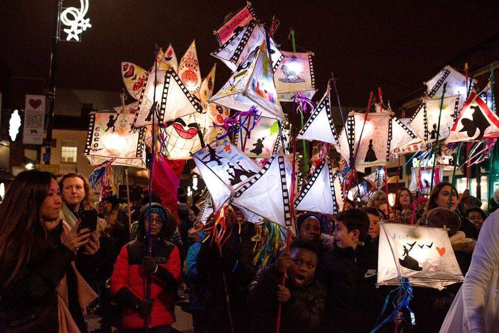 Come and make a lantern and join the procession for #WoolwichWinterWarmer sat 7th December #FREE @EEALondon @Royal_Greenwich @prag_artiday