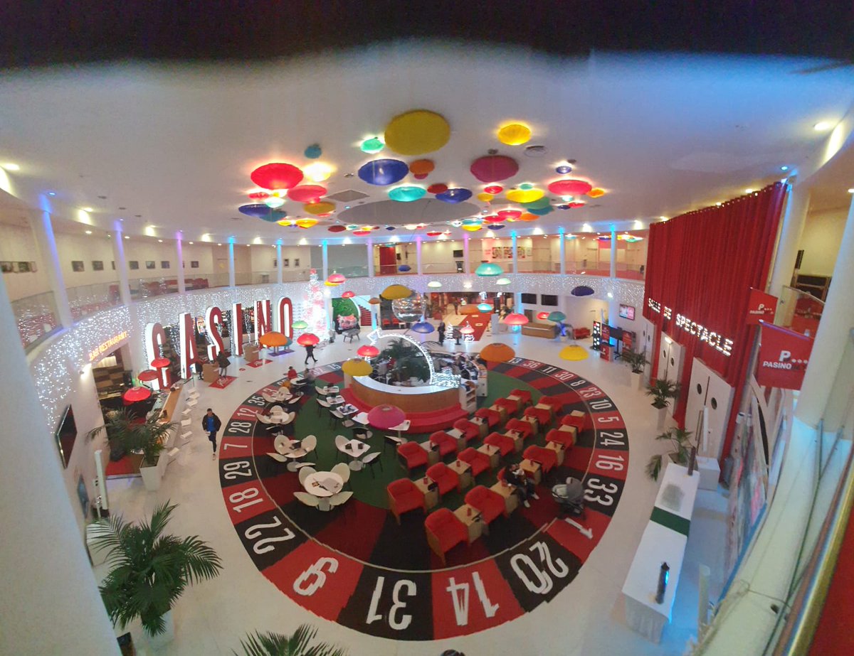 PriscillDeborah's tweet photo. Installation de mes œuvres au Pasino de la Grande Motte en vue de la soirée de gala du CAP34 le Jeudi 12 décembre prochain.
#artcontemporain #peinture #espritdentreprendre #pasinodelagrandemotte #occitanie #cap34 https://t.co/bwRJAPzOVp
