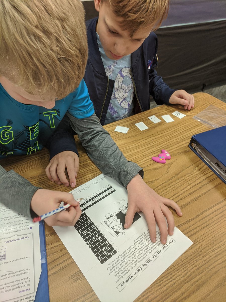 STEMmitchell's tweet photo. These 4th graders have become binary experts this week. @SCMHums #WeAreHums #TheMishawakaWay #csunplugged #CSwithND @CSforALL @CSforIN @Mrs_Foxsays @tarheelbd @SandiCramer @ND_CSE #CSforIN @SCMTechnology @UCCSEd https://t.co/FqnXkPjGPm