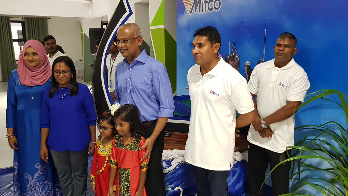 mifcomv's tweet photo. President visited #Mifco stall at #Fishexpo organized by @MoFMRAmv. Expo will be held from Dec 6- 8, 4-6pm and 8-10pm on 6th &amp;7th, and 4-6pm on 8th at #Huraveeschool. Visit to win amazing discounts and gifts. - @ishmaeelu https://t.co/R4t9GvM4RJ