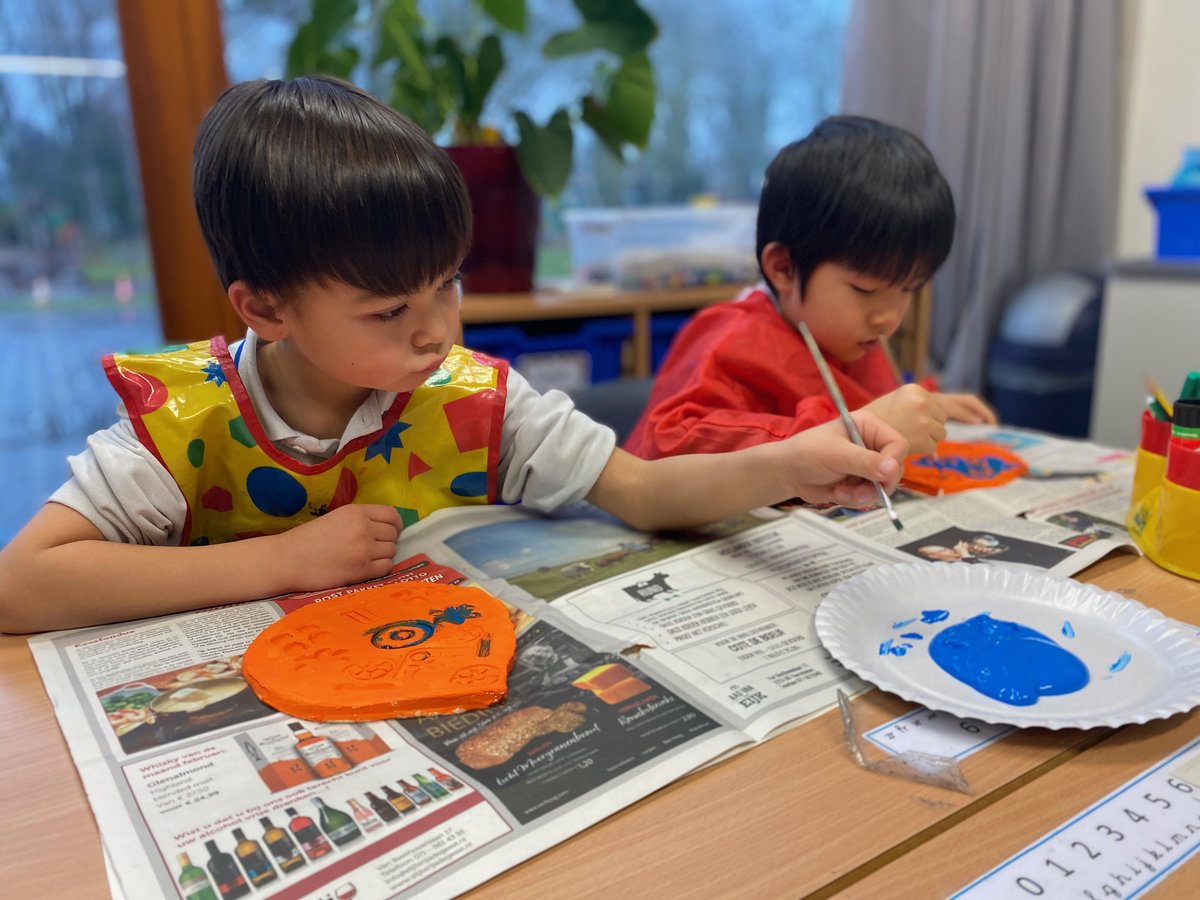 BSNJSV's tweet image. The tiles have been fired and are now ready for painting. #JSVY2 need to carefully think about the choice of complimentary colours and develop their painting skills.